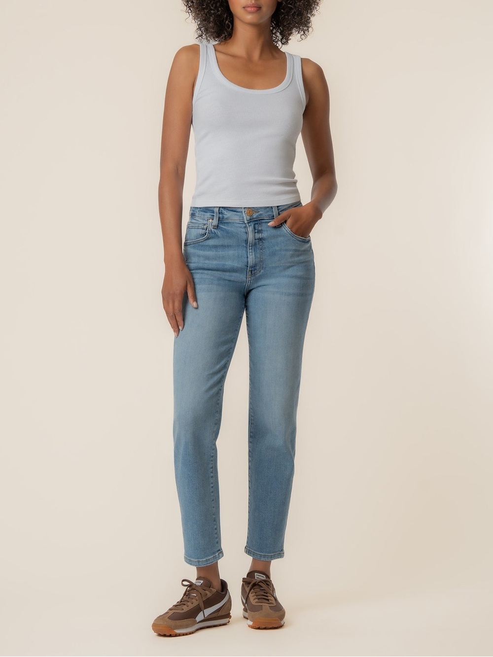 Kut from the Kloth Elizabeth Crop Straight Leg Jeans - Light Blue Wash, Size 6